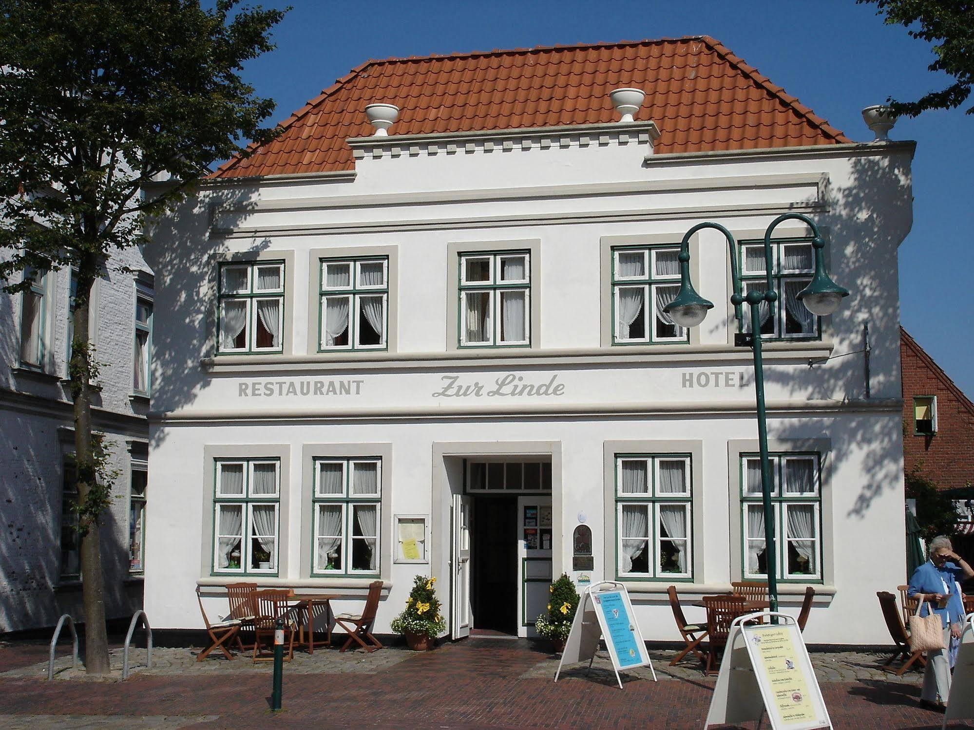 Hotel Zur Linde เมลดอร์ฟ ภายนอก รูปภาพ